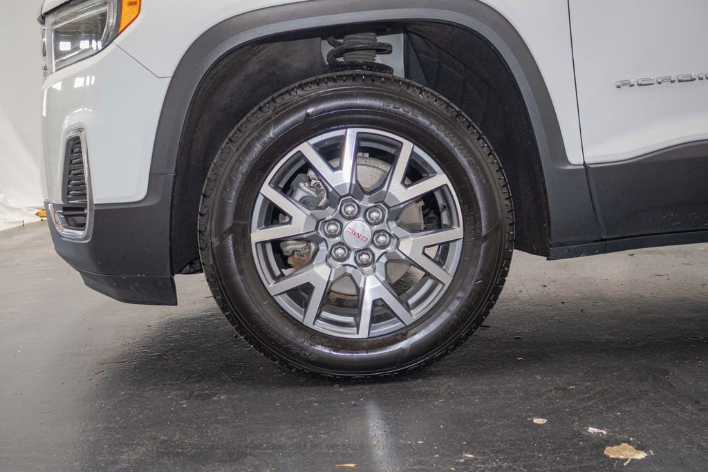 Certified 2023 GMC Acadia SLT image 9