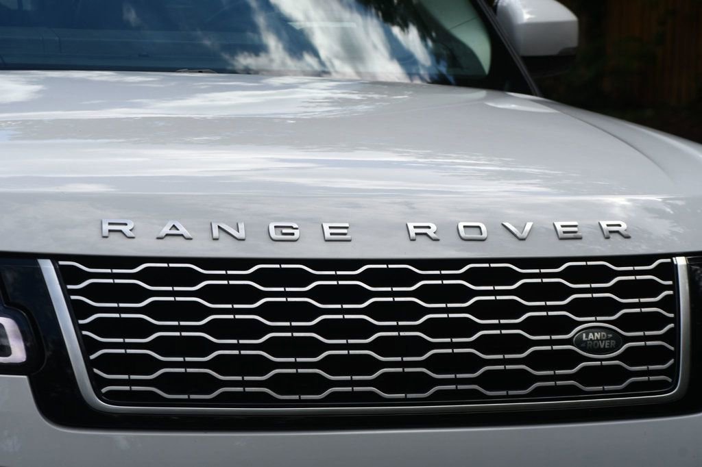 Used 2018 Land Rover Range Rover HSE image 15