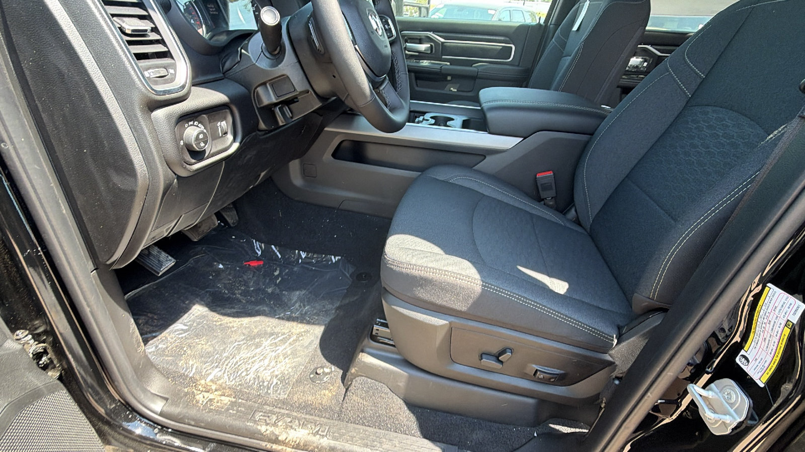 New 2026 RAM 2500 Big Horn AWD/4WD image 16