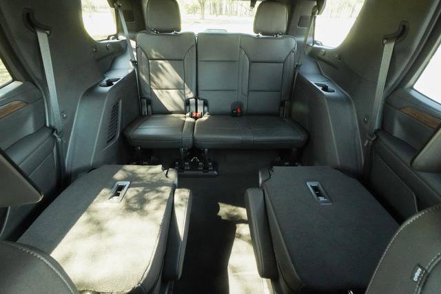 Used 2024 Chevrolet Tahoe High Country w/ Advanced Technology Package image 29