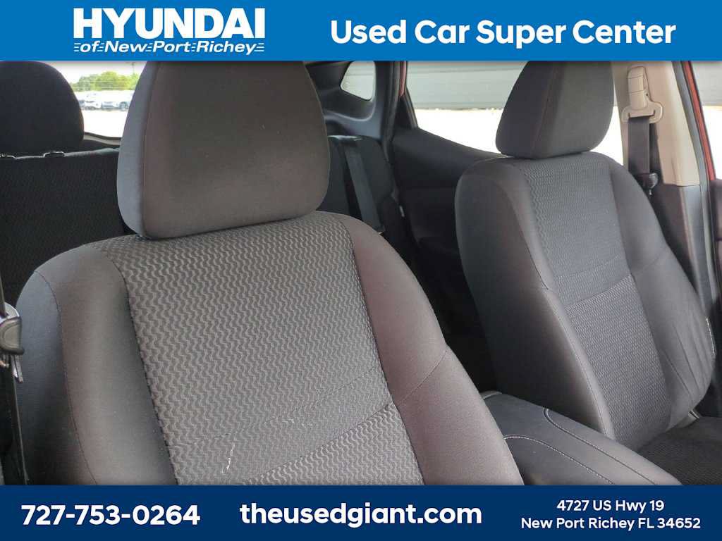 Used 2020 Nissan Rogue Sport S w/ Appearance Package FWD image 6