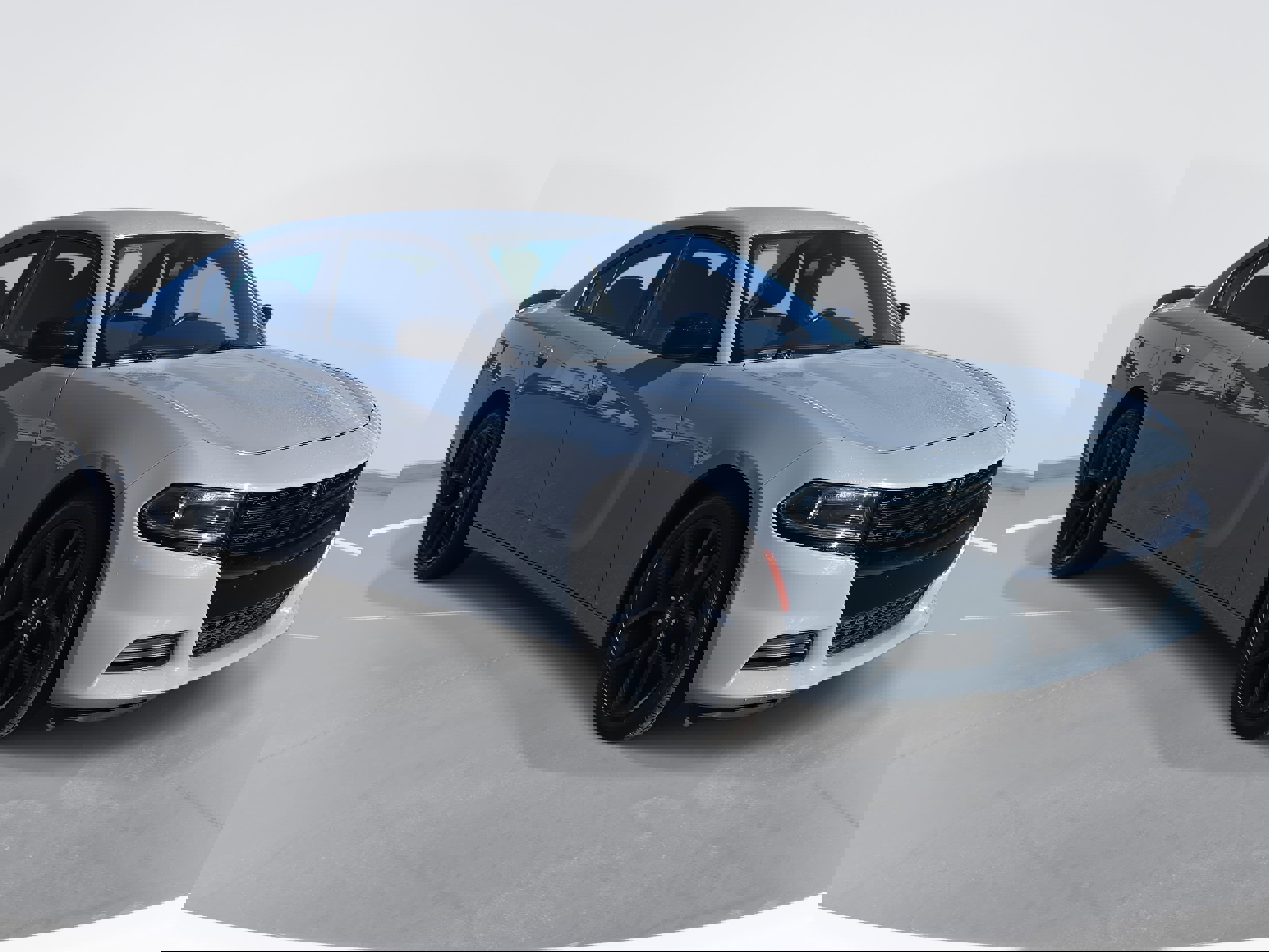 Used 2022 Dodge Charger SXT w/ Blacktop Package image 3