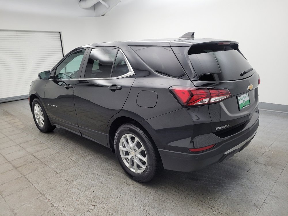 Used 2022 Chevrolet Equinox LT w/ Driver Convenience Package image 3