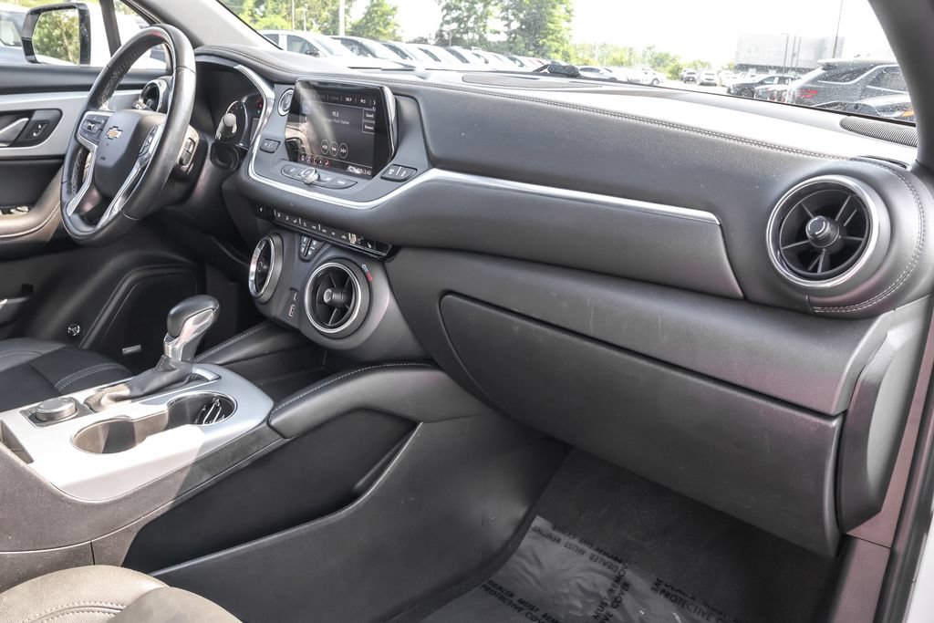 Used 2022 Chevrolet Blazer LT w/ Sound & Technology Package AWD/4WD image 36