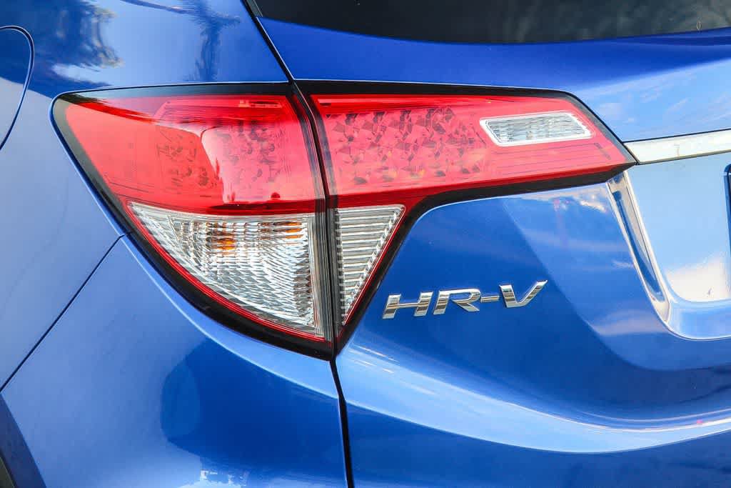 Used 2021 Honda HR-V EX-L image 7