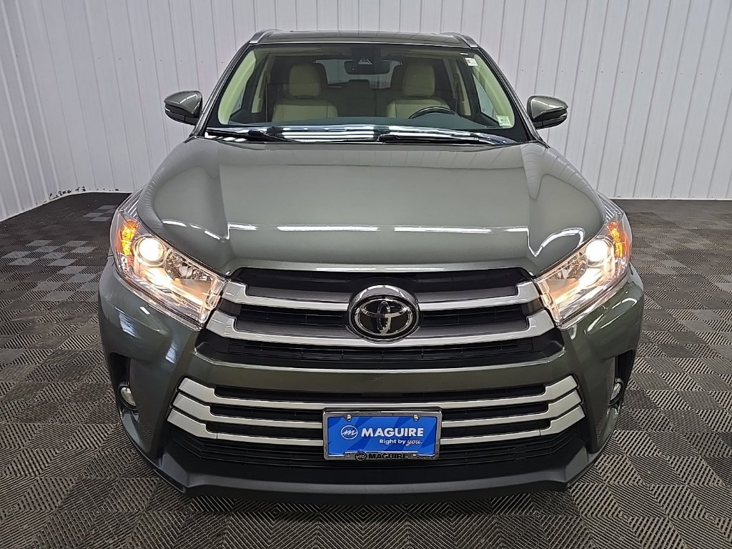 Used 2017 Toyota Highlander XLE AWD/4WD image 8