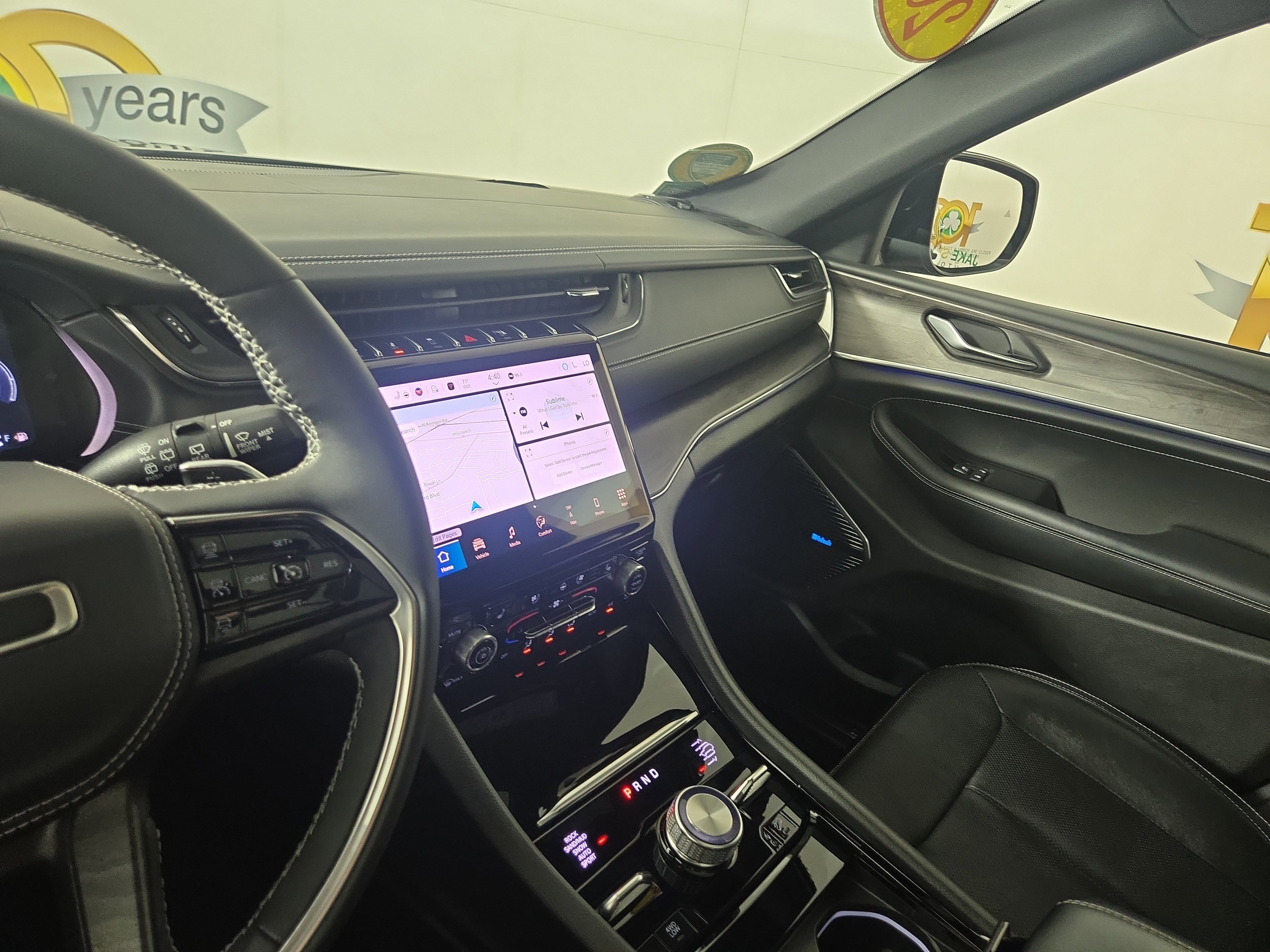 Used 2023 Jeep Grand Cherokee L Overland AWD/4WD image 26
