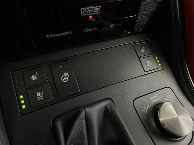 Used 2025 Lexus IS 500 RWD image 28