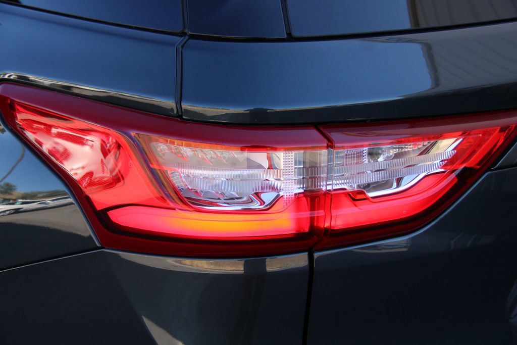 Used 2021 Chevrolet Traverse RS image 11