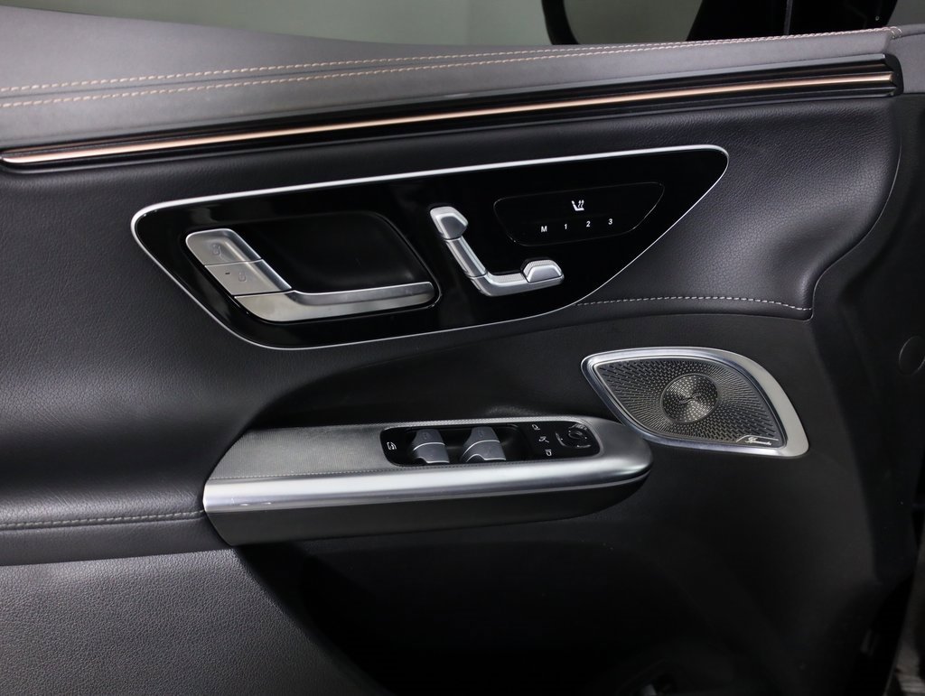 Used 2023 Mercedes-Benz EQE 500 4MATIC SUV image 9