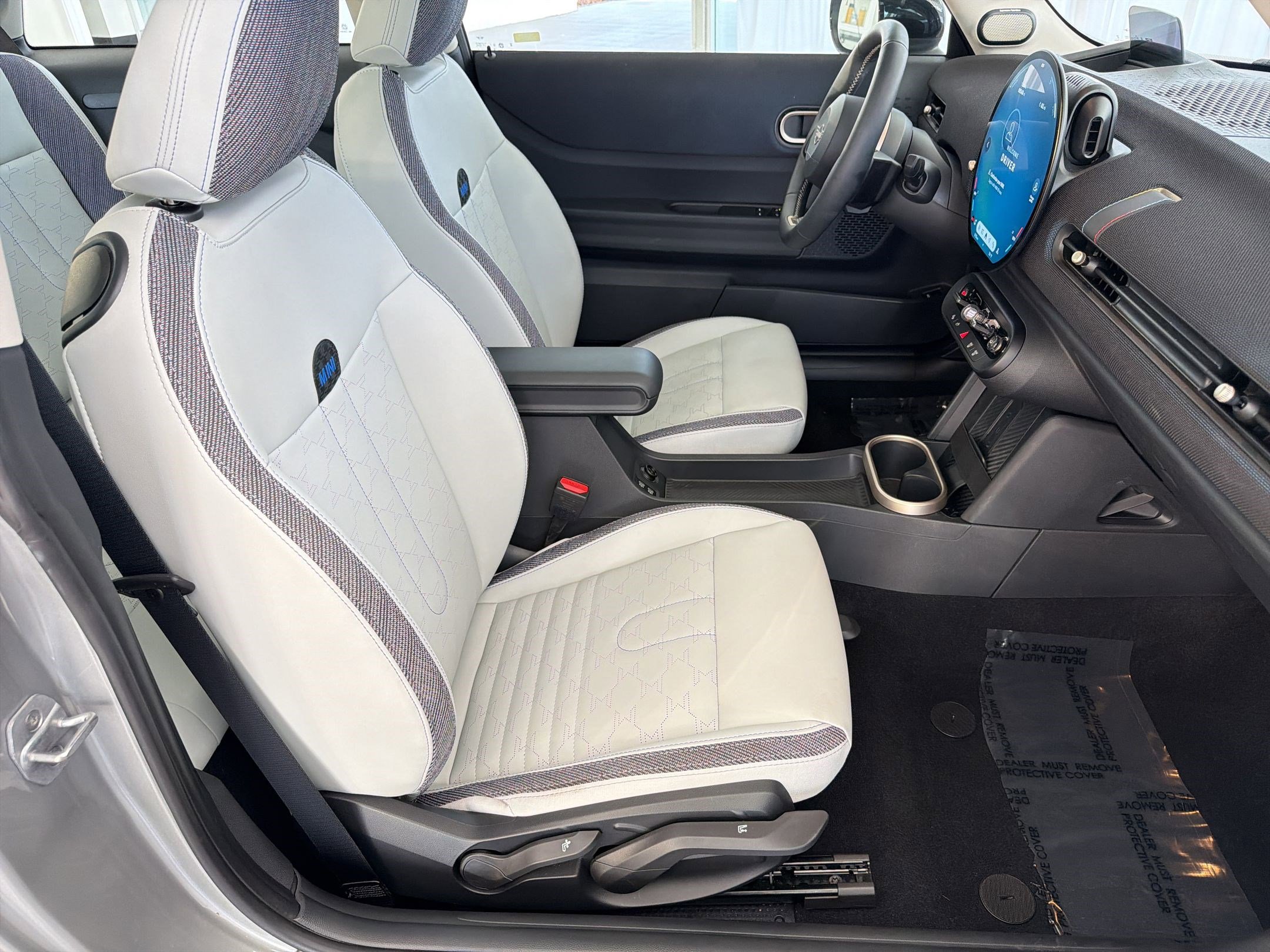 Certified 2025 MINI Cooper S image 30