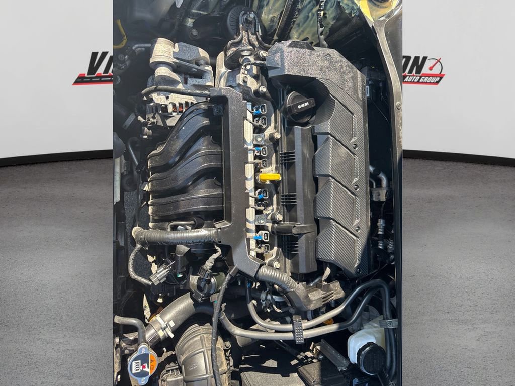 Used 2022 Hyundai Venue SEL w/ Cargo Package image 13