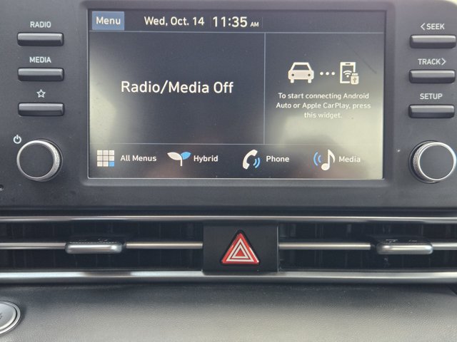 Certified 2025 Hyundai Elantra Hybrid FWD image 16