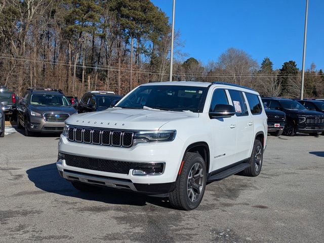 Used 2024 Jeep Wagoneer L Series III w/ Flexible Seating Group image 5