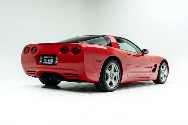 Used 1999 Chevrolet Corvette Coupe w/ Performance Handling Pkg image 12