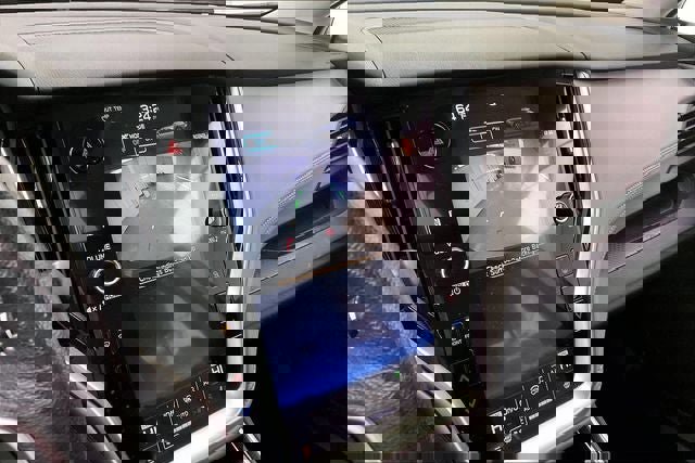 Used 2021 Subaru Outback Premium image 28