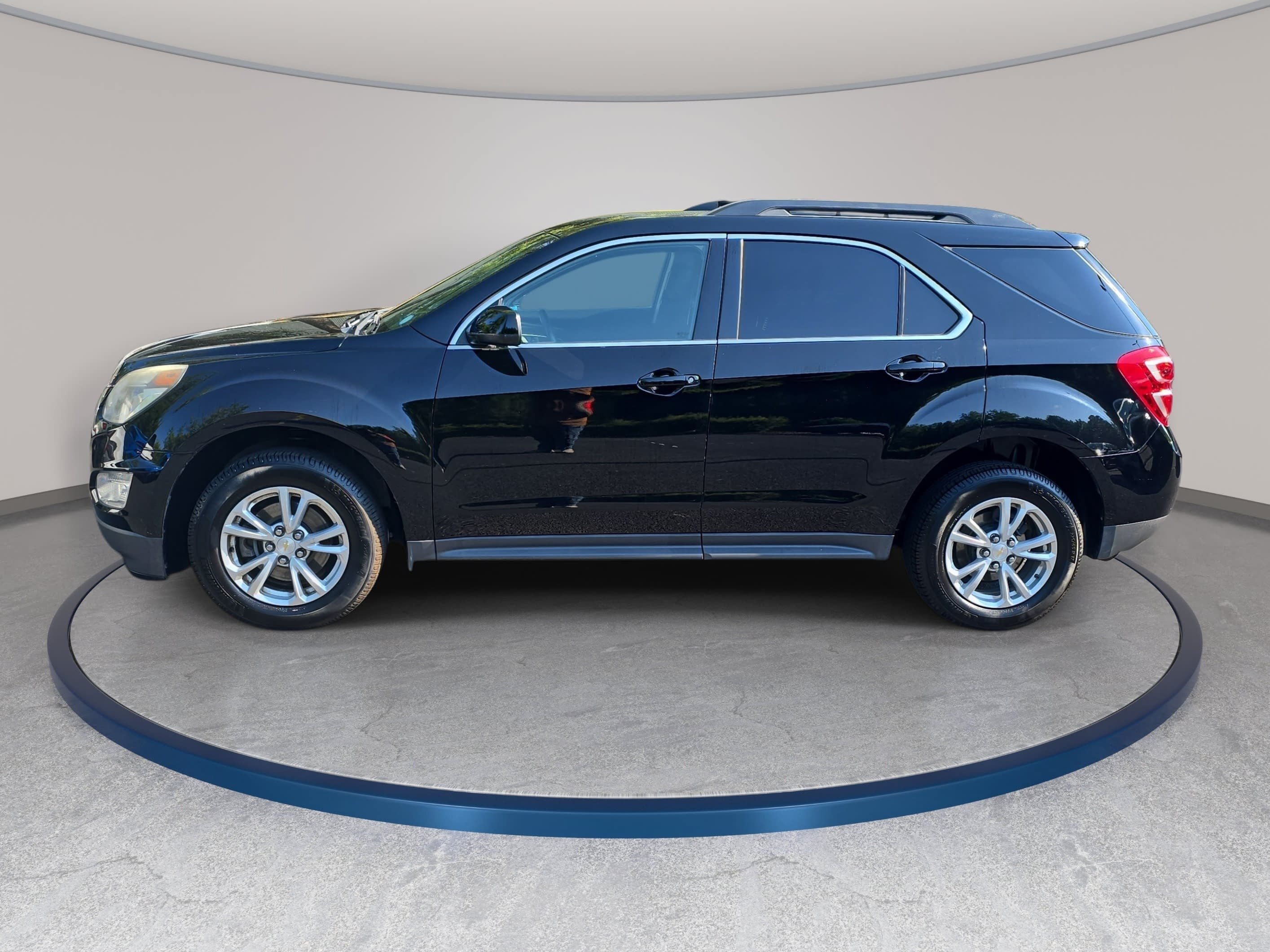 Used 2017 Chevrolet Equinox LT w/ Convenience Package FWD image 8