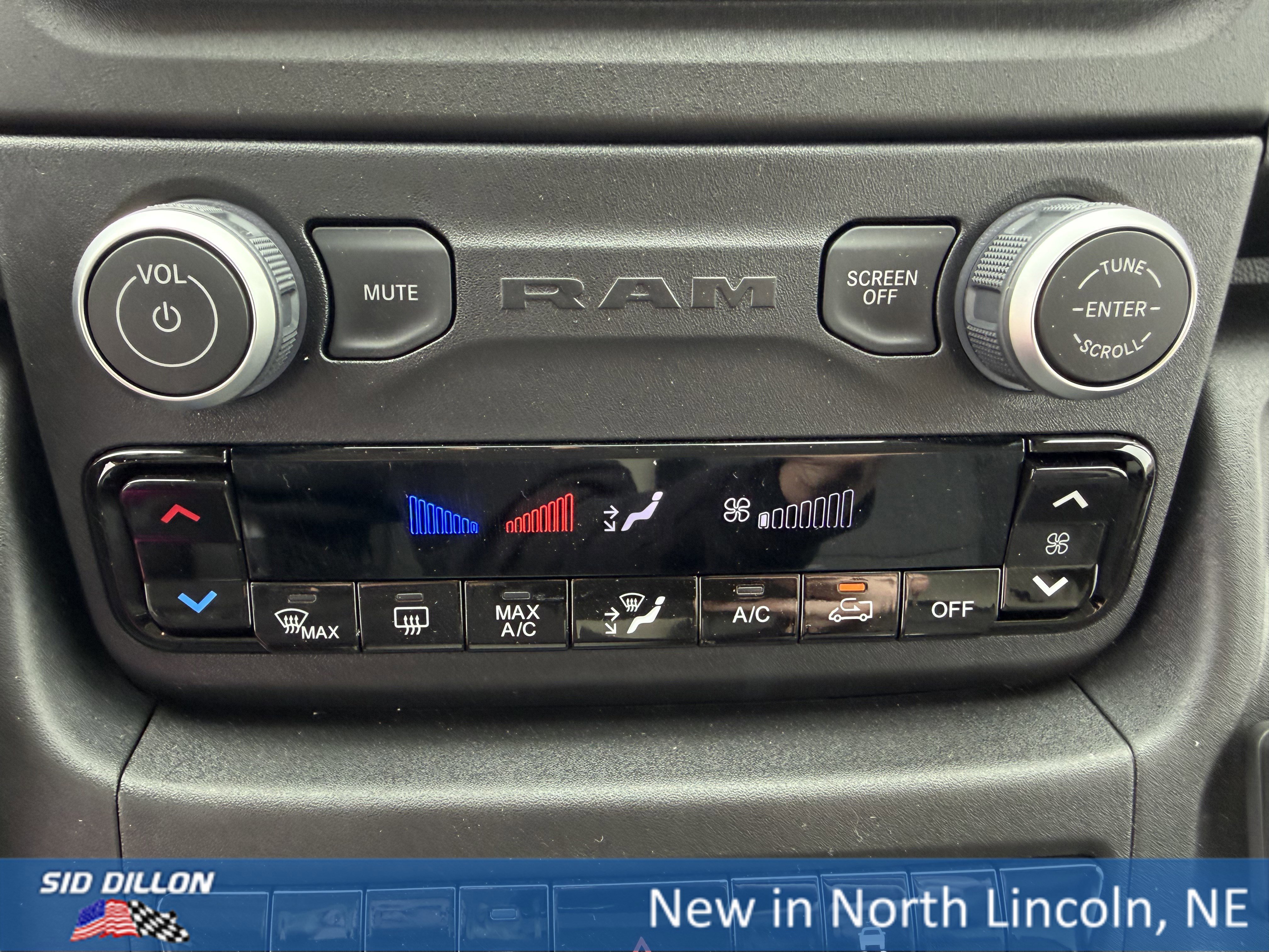 New 2026 RAM ProMaster 3500 w/ Quick Order Package 22G SLT image 13