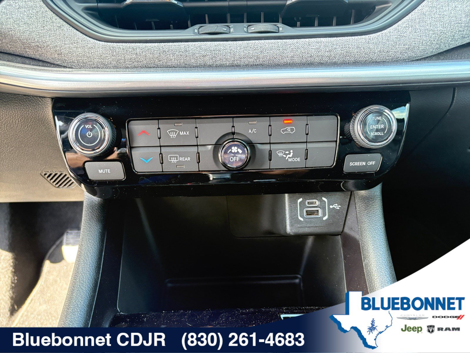 New 2026 Jeep Compass Latitude AWD/4WD image 19
