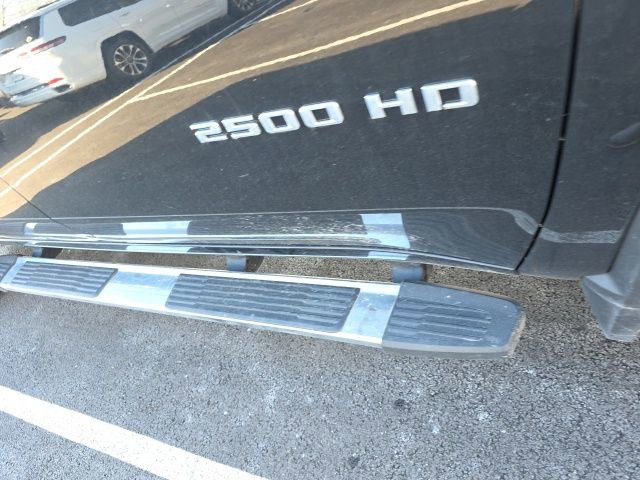 Used 2025 Chevrolet Silverado 2500 LTZ w/ LTZ Premium Package image 6