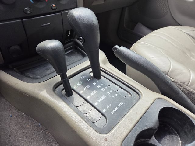 Used 2002 Jeep Grand Cherokee Sport AWD/4WD image 16