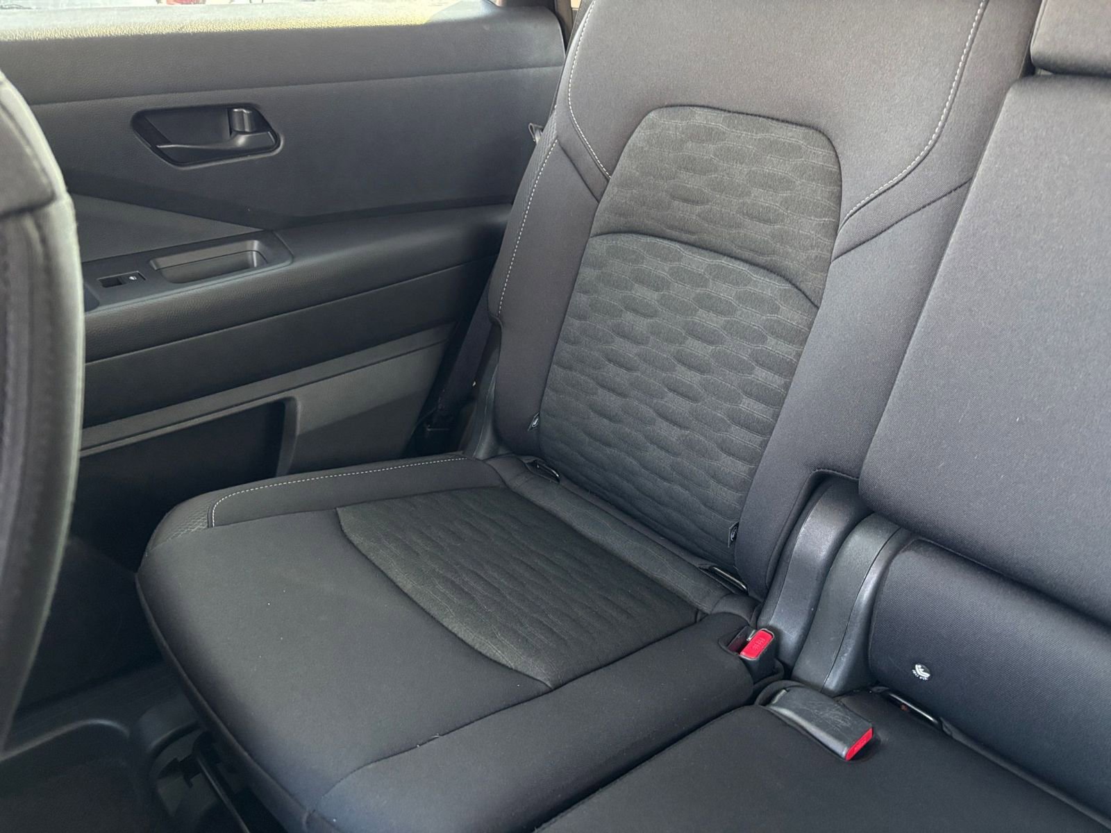 Used 2025 Nissan Pathfinder SV image 42