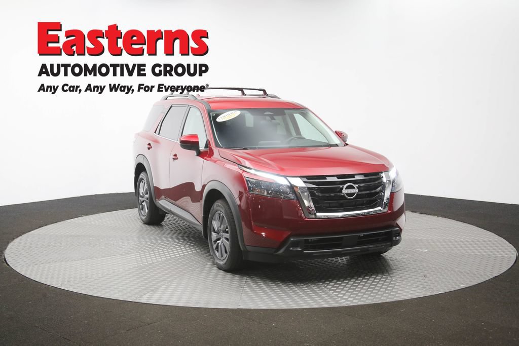 Used 2024 Nissan Pathfinder SV AWD/4WD image 52