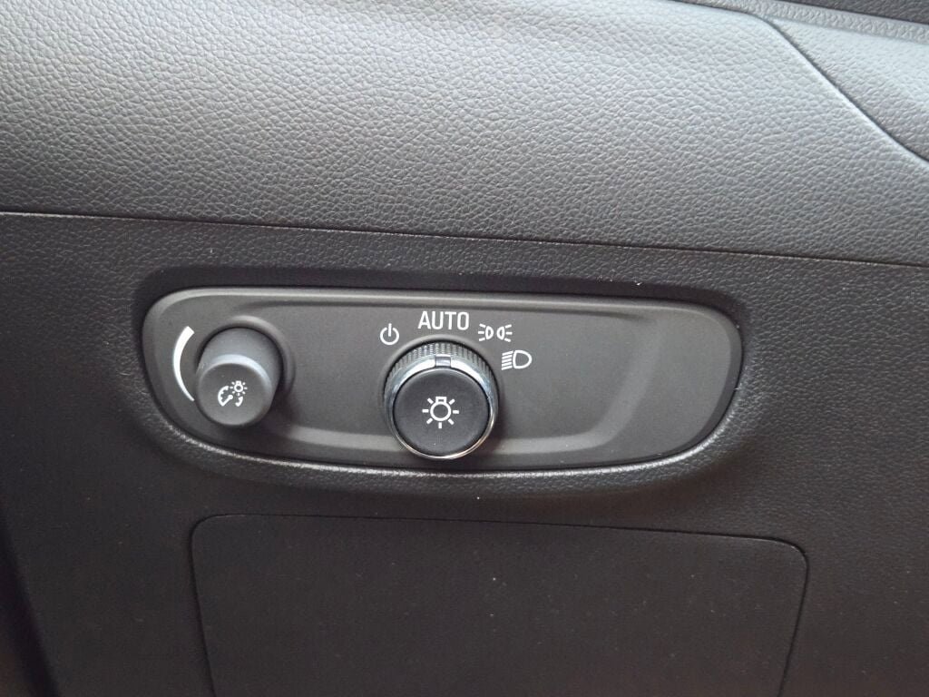 Used 2024 Buick Encore GX Preferred image 24