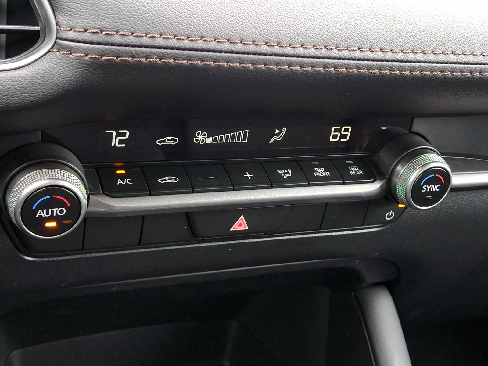 Certified 2025 MAZDA MAZDA3 s FWD image 16