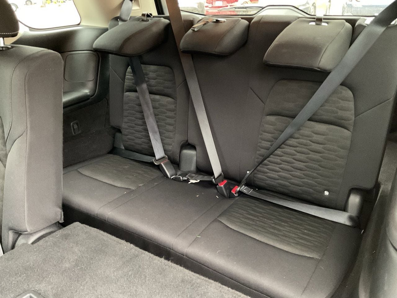 Used 2025 Nissan Pathfinder SV FWD image 16