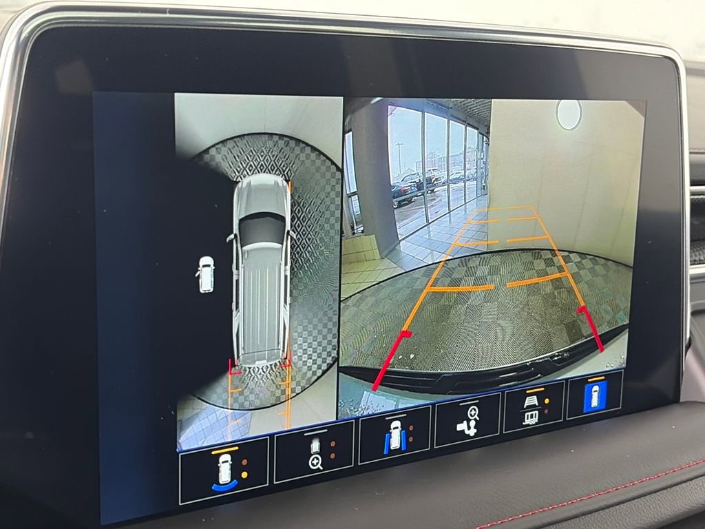 Used 2024 Chevrolet Tahoe RST w/ Luxury Package AWD/4WD image 20