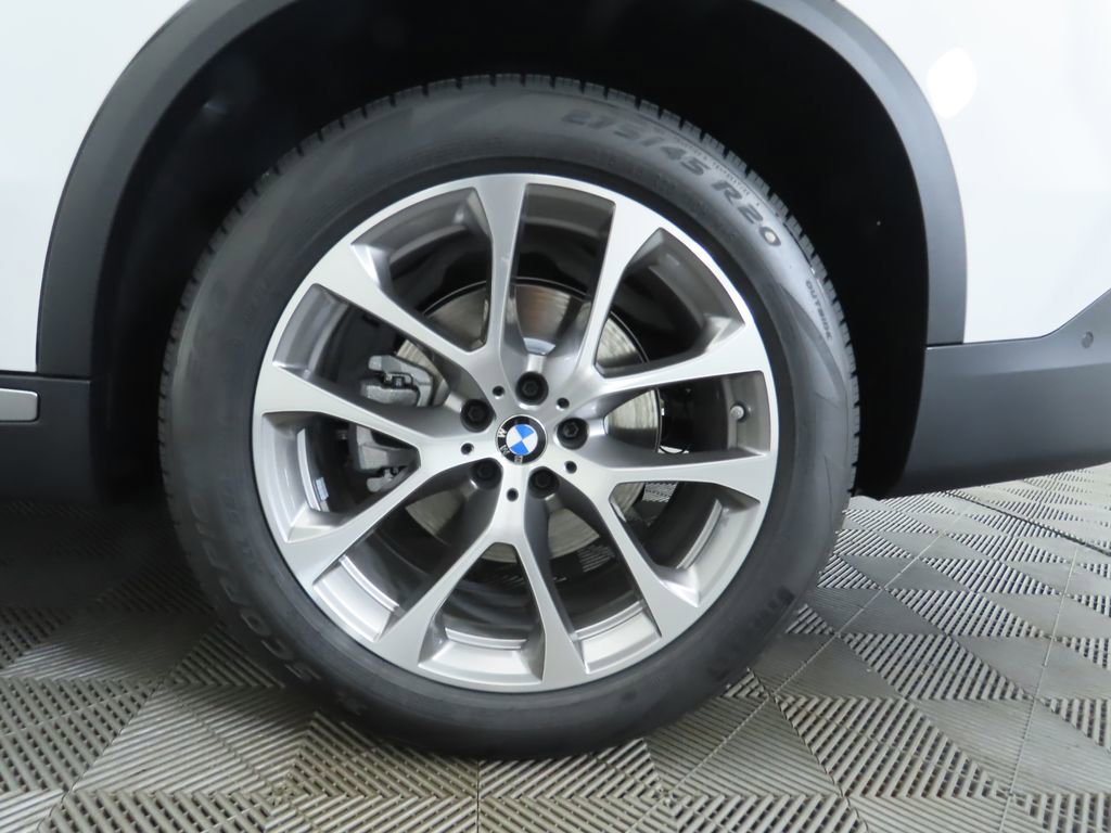 New 2026 BMW X5 xDrive40i w/ Premium Package image 32