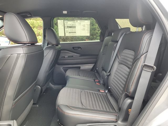 New 2026 Nissan Pathfinder Rock Creek AWD/4WD image 10