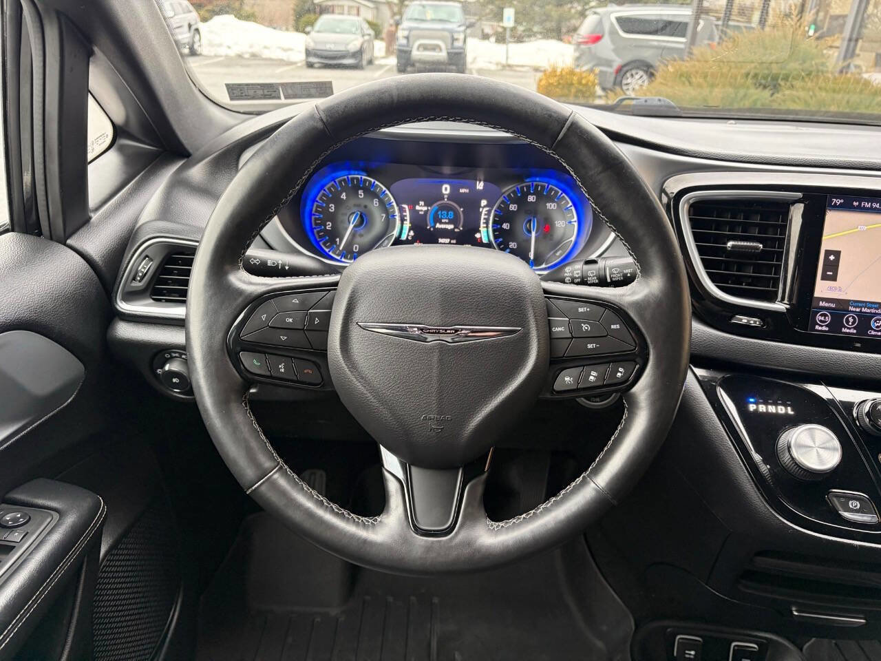 Used 2019 Chrysler Pacifica Touring-L w/ Advanced Safetytec Group FWD image 18