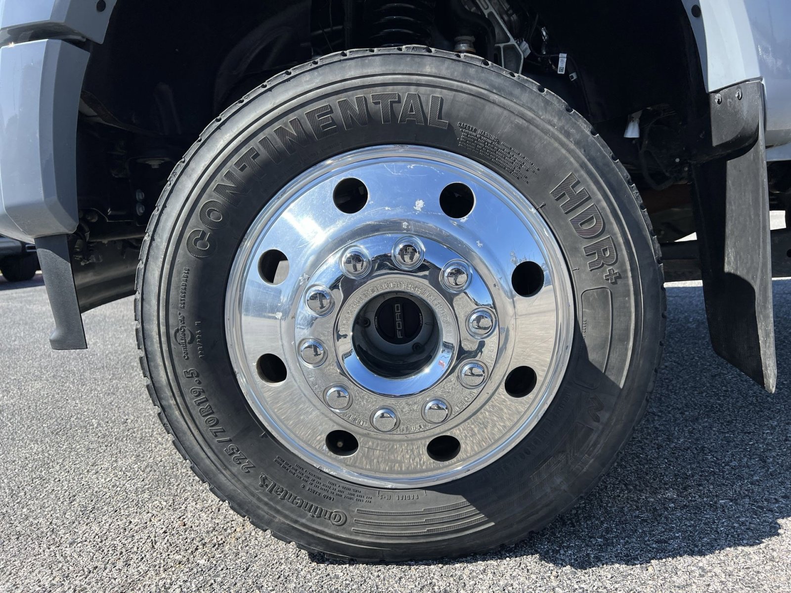 Used 2024 Ford F450 Platinum w/ FX4 Off-Road Package AWD/4WD image 12