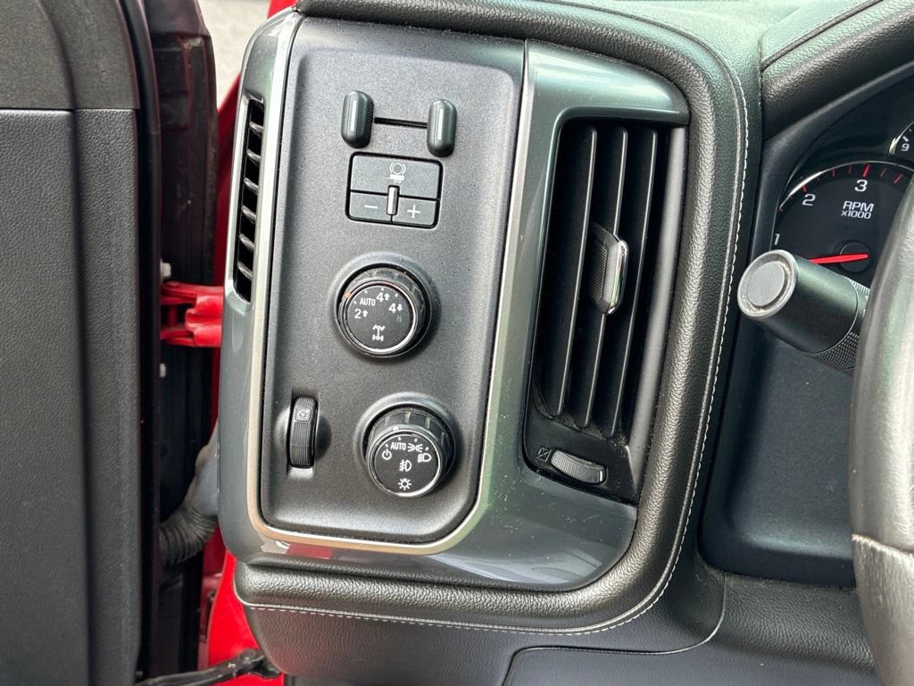 Used 2015 GMC Sierra 1500 SLE AWD/4WD image 29