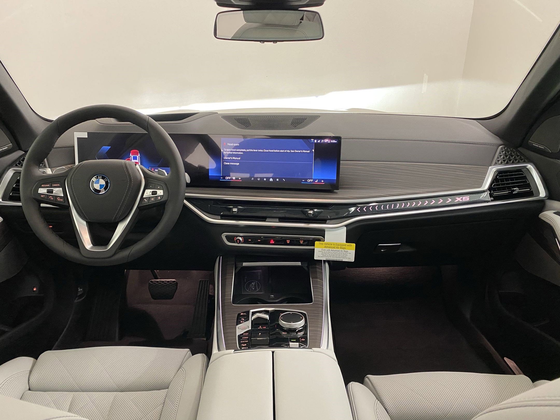 Used 2026 BMW X5 xDrive50e w/ Climate Comfort Package image 15
