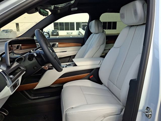 New 2026 Cadillac Vistiq Luxury AWD/4WD image 8