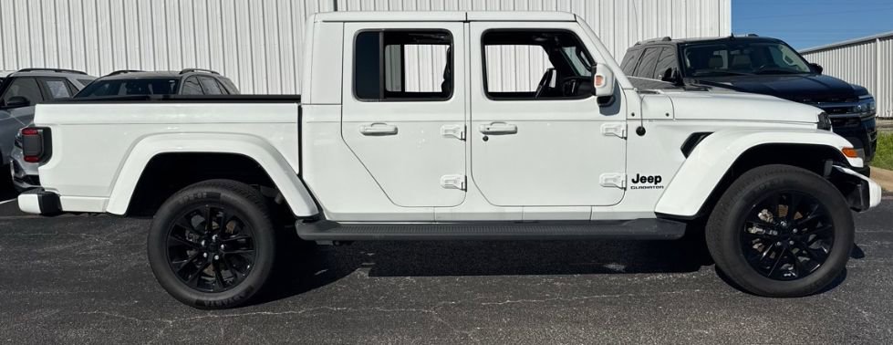 Used 2022 Jeep Gladiator Overland AWD/4WD image 3