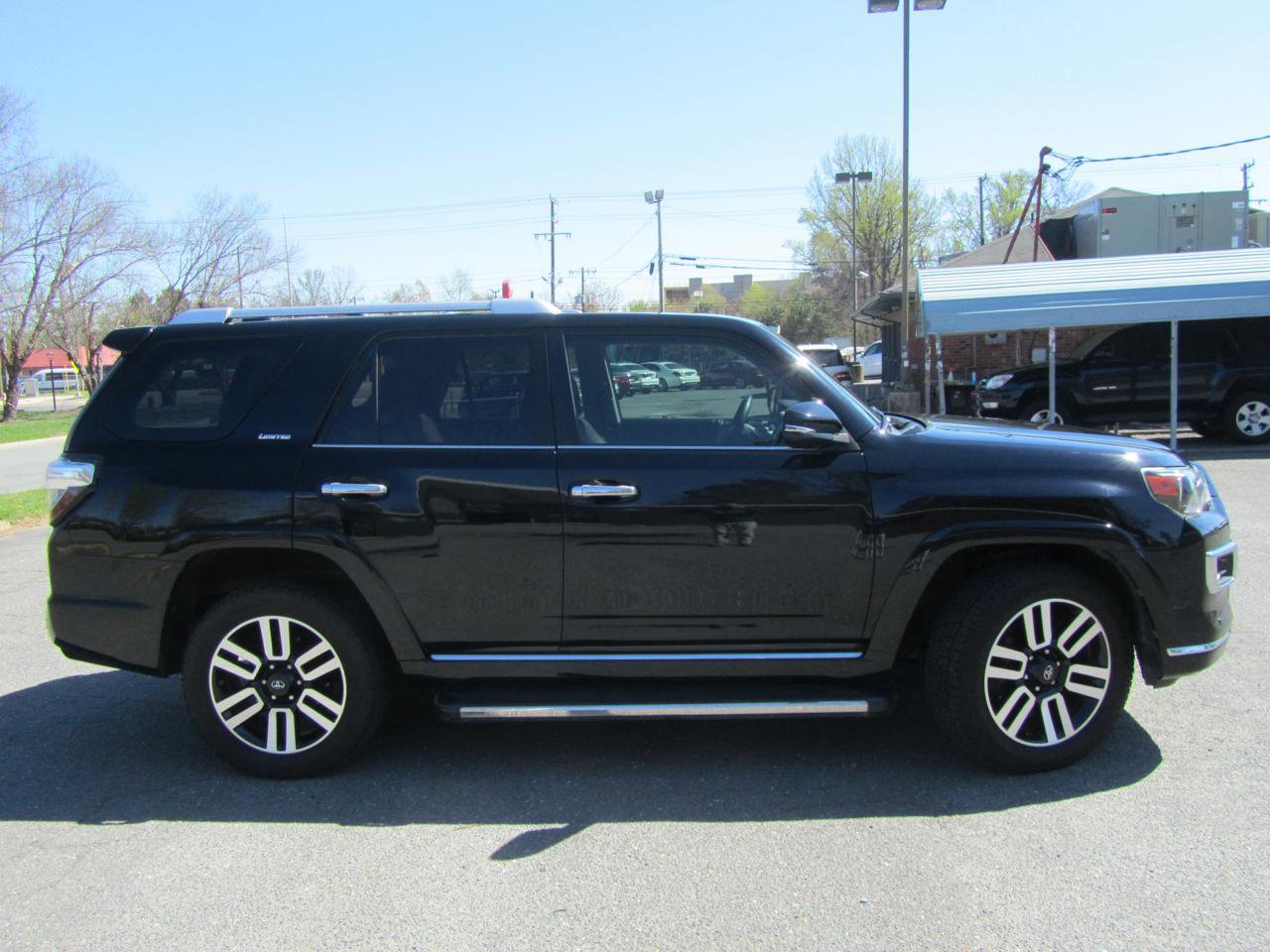 Used 2016 Toyota 4Runner Limited AWD/4WD image 11