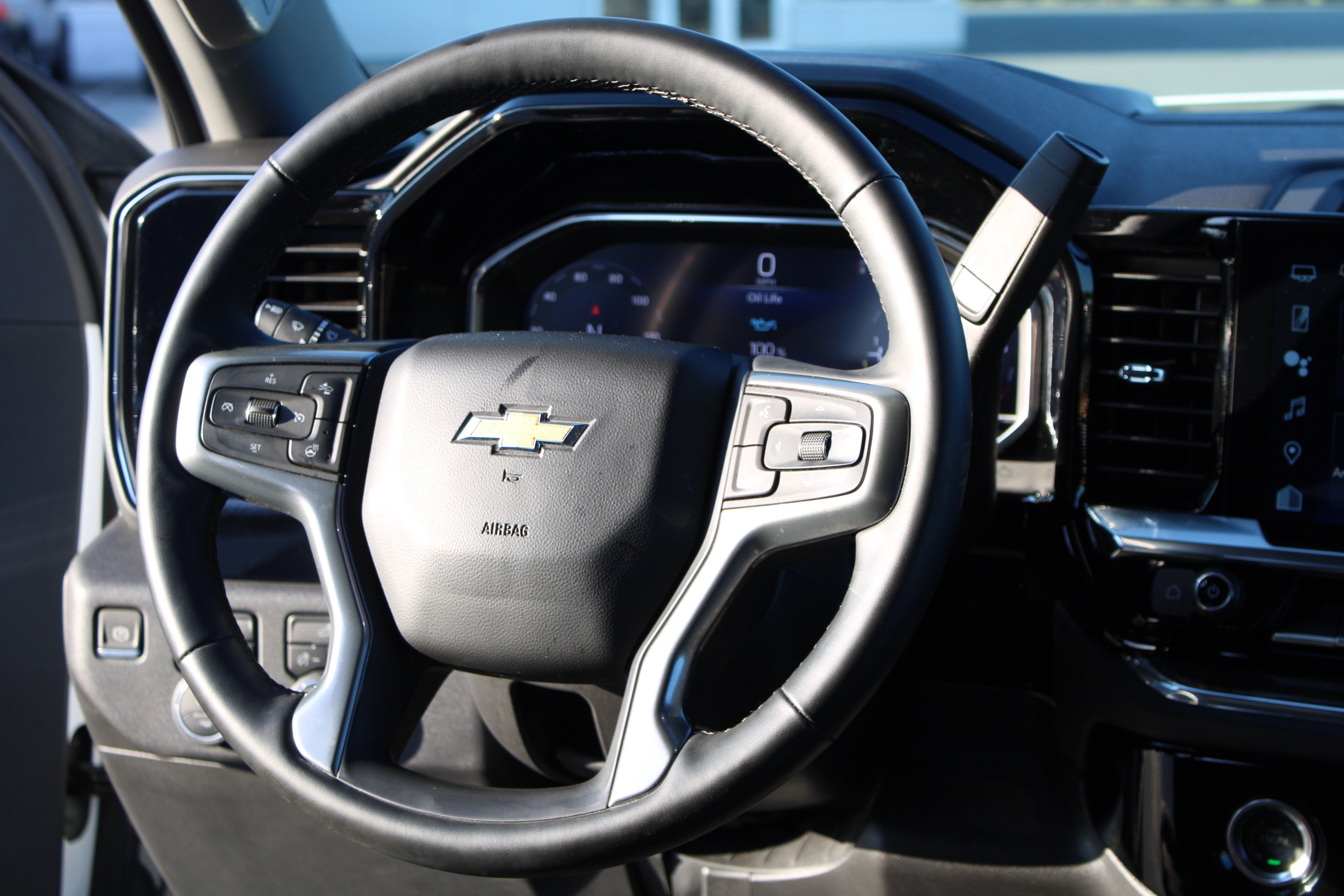 Used 2024 Chevrolet Silverado 1500 LT AWD/4WD image 20