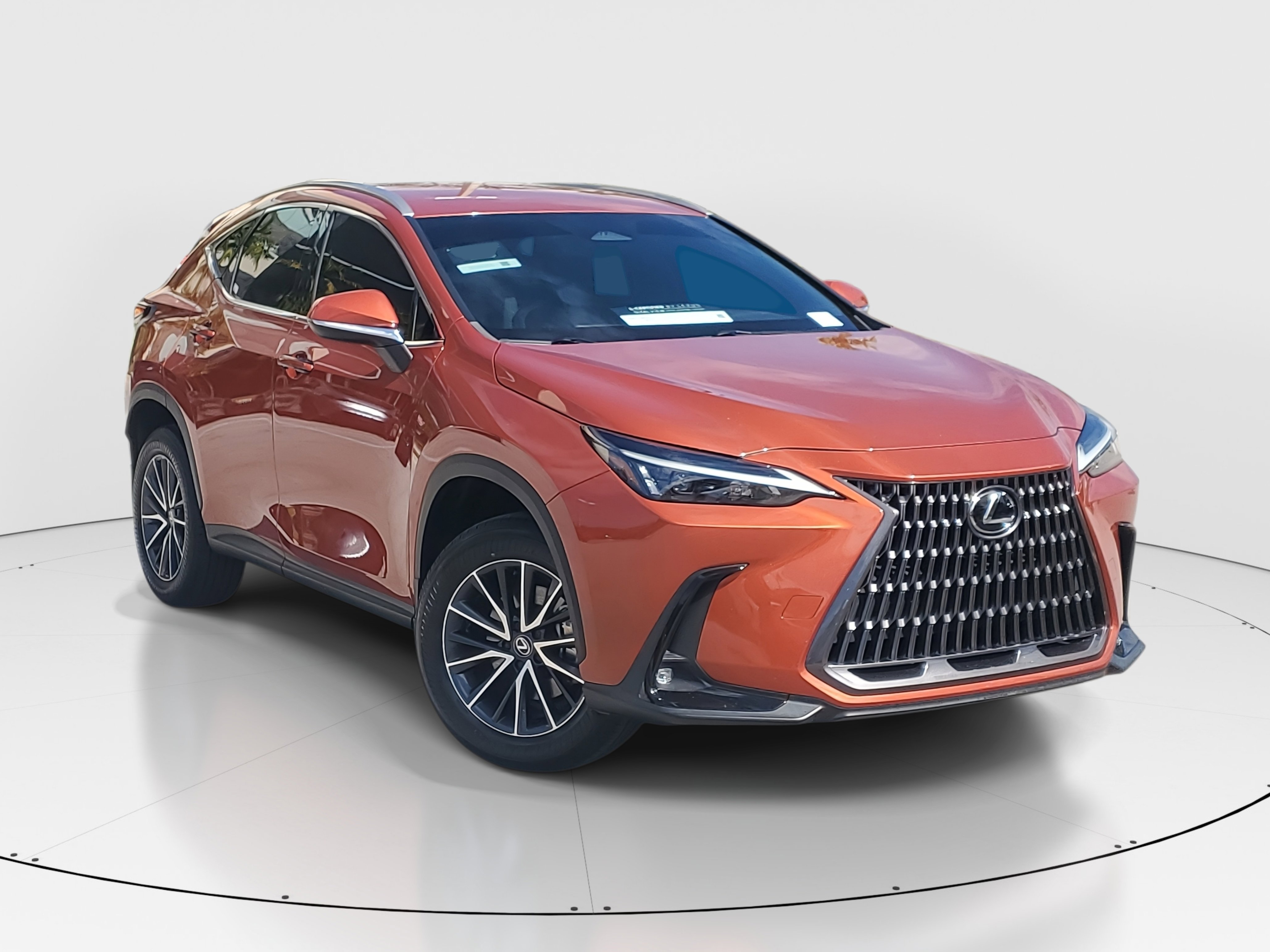 Used 2024 Lexus NX 250 FWD image 2