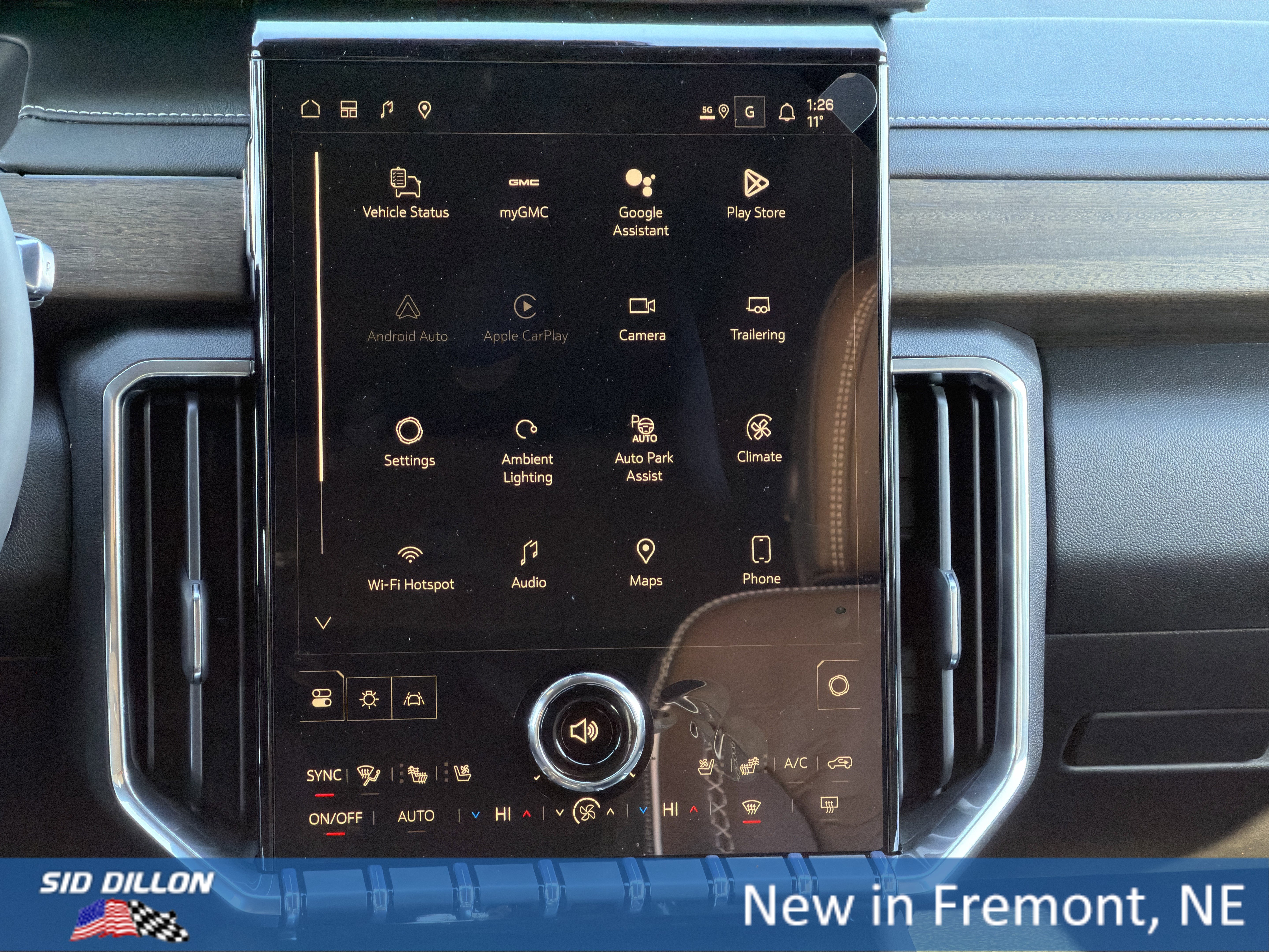 New 2026 GMC Acadia Denali Ultimate w/ LPO, Floor Liner Package image 11