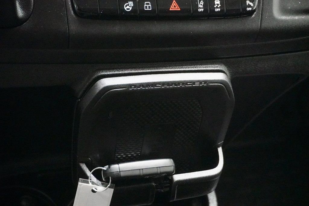 Used 2024 RAM ProMaster 3500 w/ Premium Convenience Group image 31