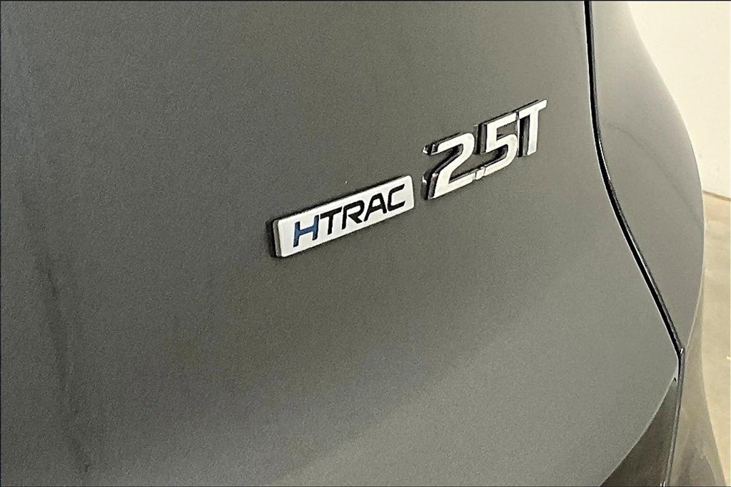 Used 2023 Hyundai Santa Fe Limited image 24