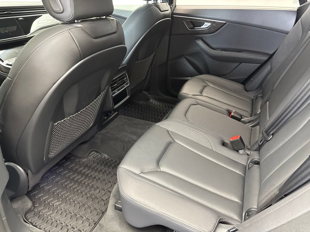 Certified 2023 Audi Q8 Premium Plus w/ Premium Plus Package AWD/4WD image 22