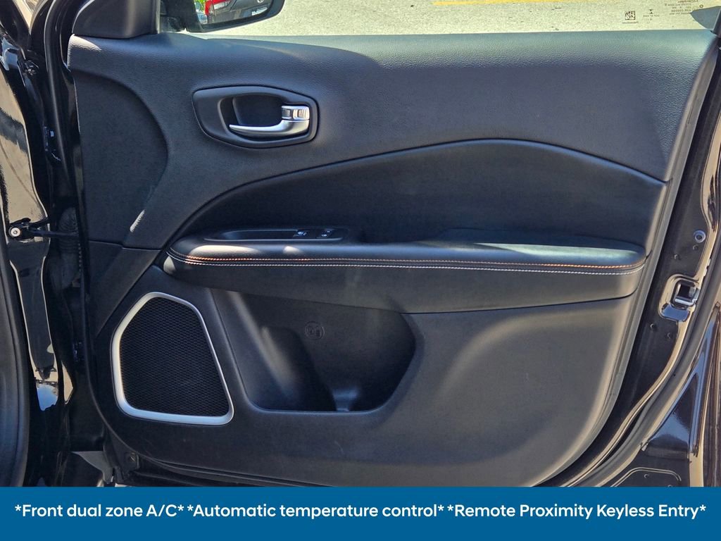 Used 2019 Jeep Compass Sport w/ Tech Group FWD image 9