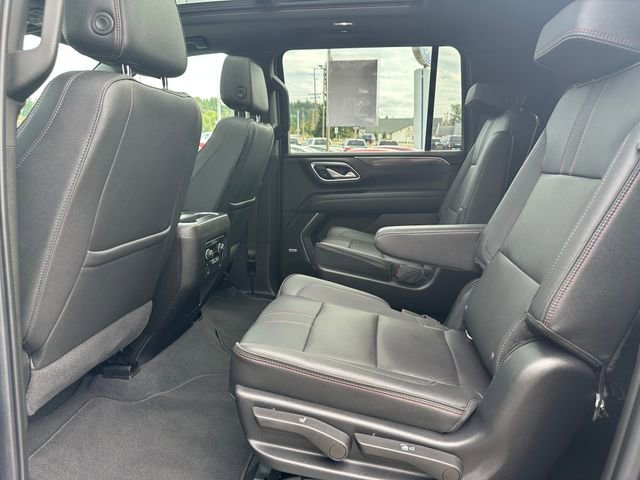 Used 2022 Chevrolet Suburban RST image 19