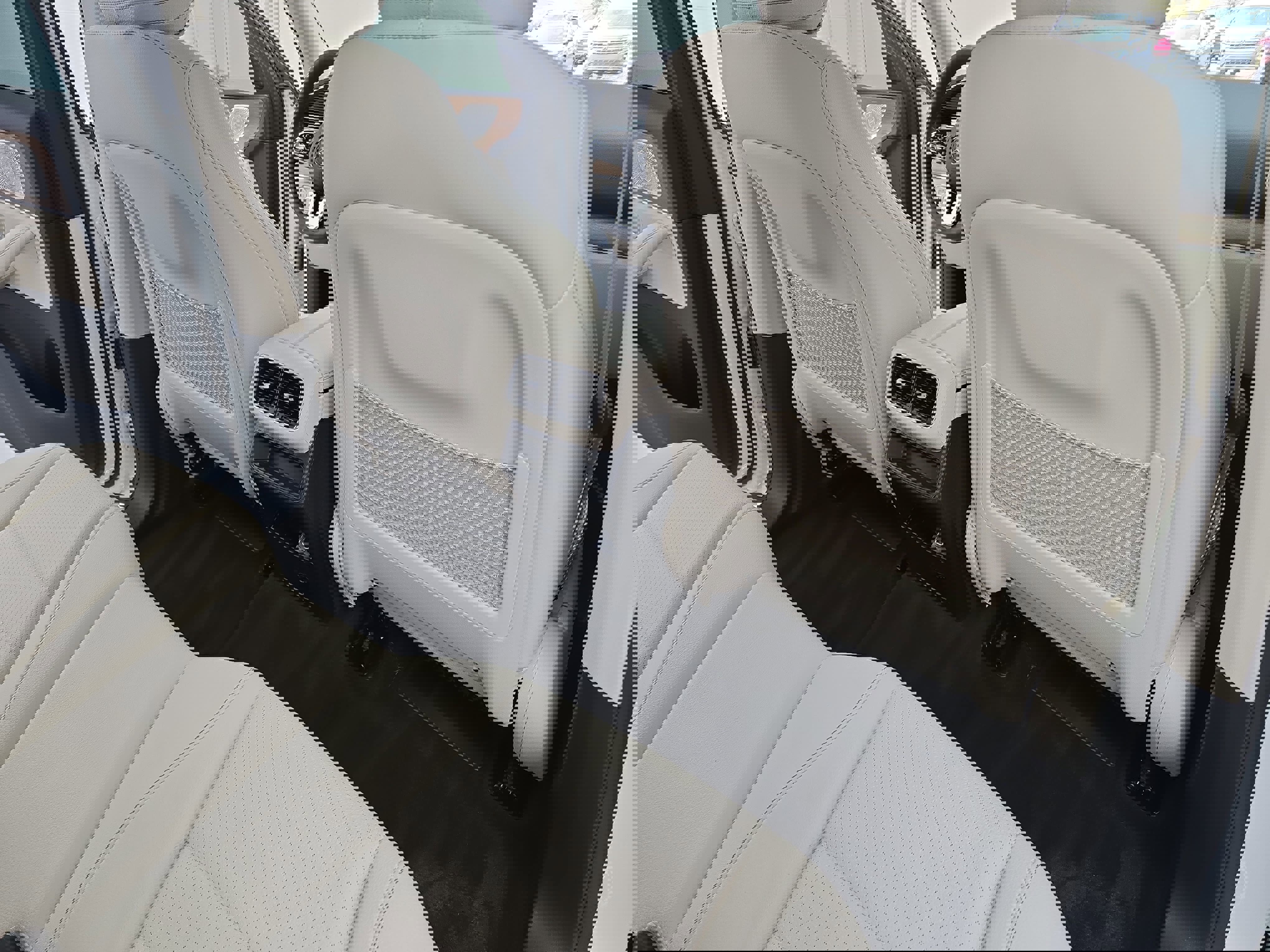 Certified 2023 Mercedes-Benz GLE 350 4MATIC w/ AMG Line Exterior image 11