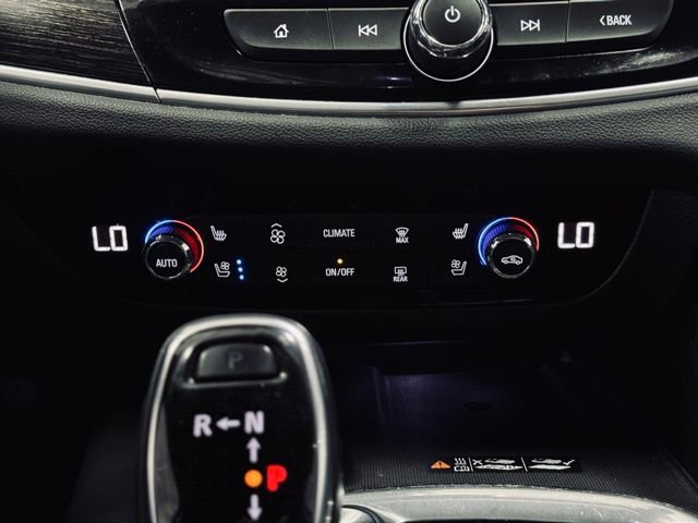 Used 2020 Buick Enclave Avenir w/ Avenir Technology Package image 39